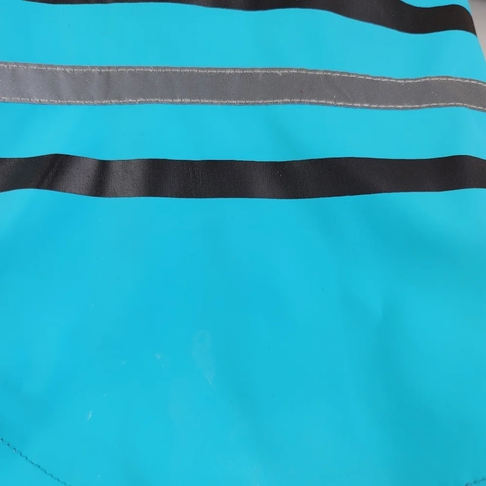 Dog Youli Torrential Shield' Waterproof